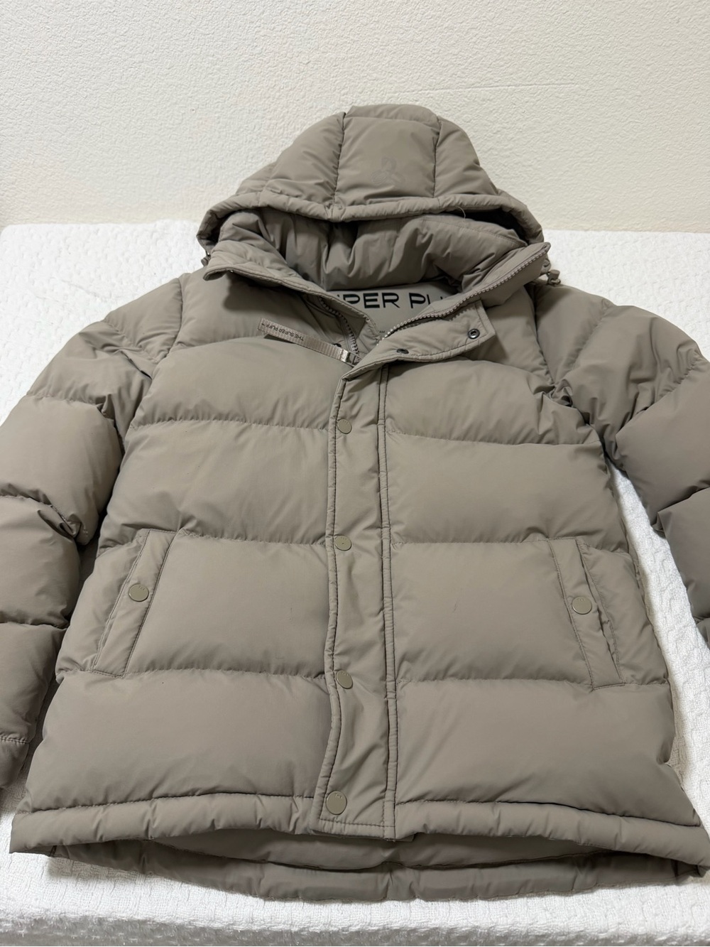 Aritzia Women's Taupe Puffer Jacket with Hood